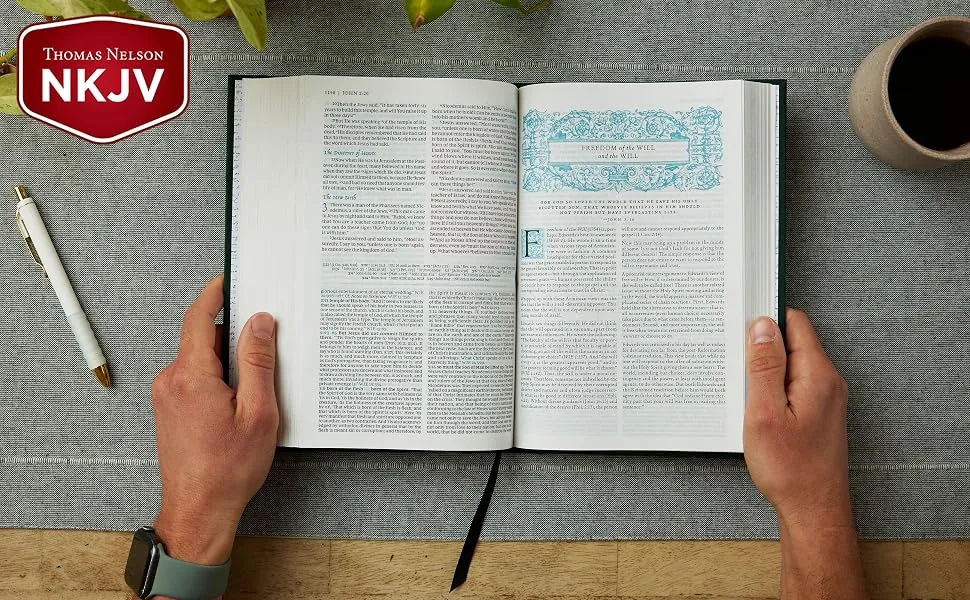 Jonathan Edwards Study Bible opened to the essay on John 3:16