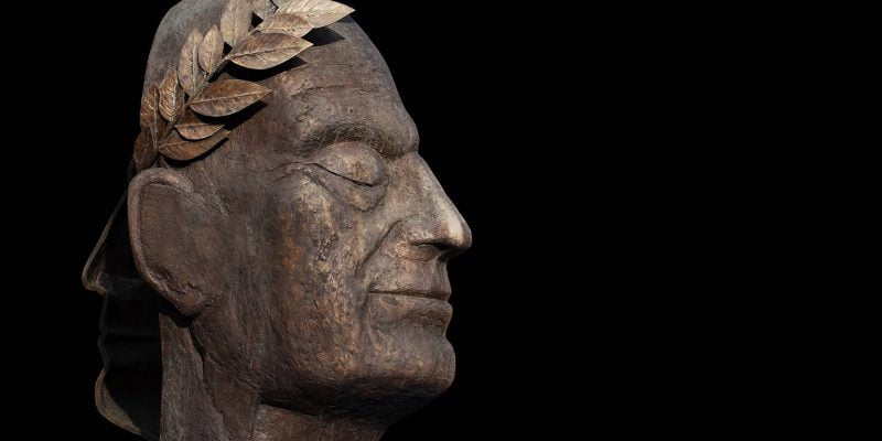 bust of Julius Caesar representing idolatry